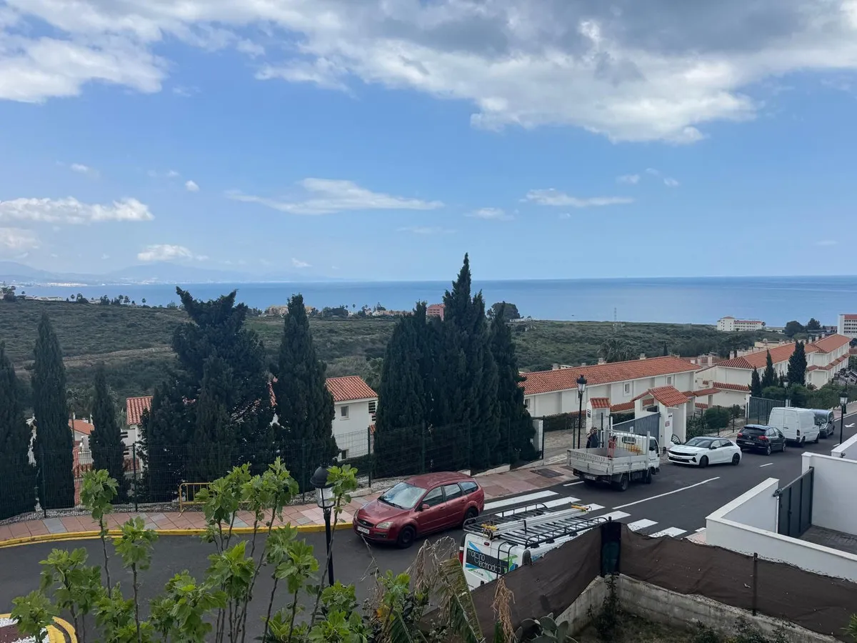 b11db61c-48fd-4fd1-b3da-9a3100581a24