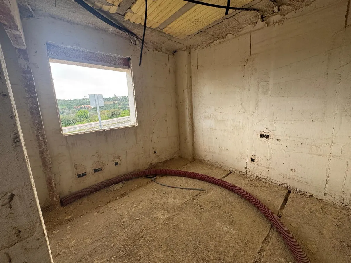 d027b941-717e-4b18-b244-1853681020d0