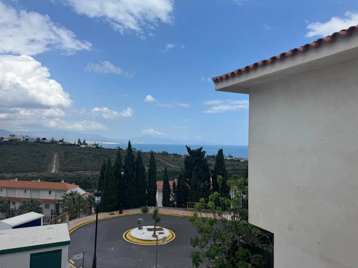 ea4cc723-117e-4f4a-8295-ca9fcf15eee2