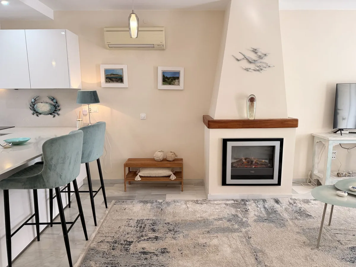 3e83d8f6-905b-4894-9f71-d05585f5f122