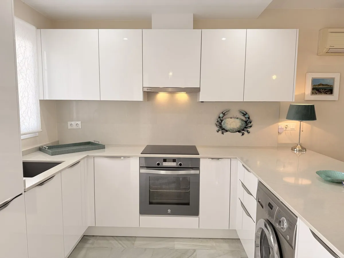 9453f328-343f-4230-8654-a239684891ba