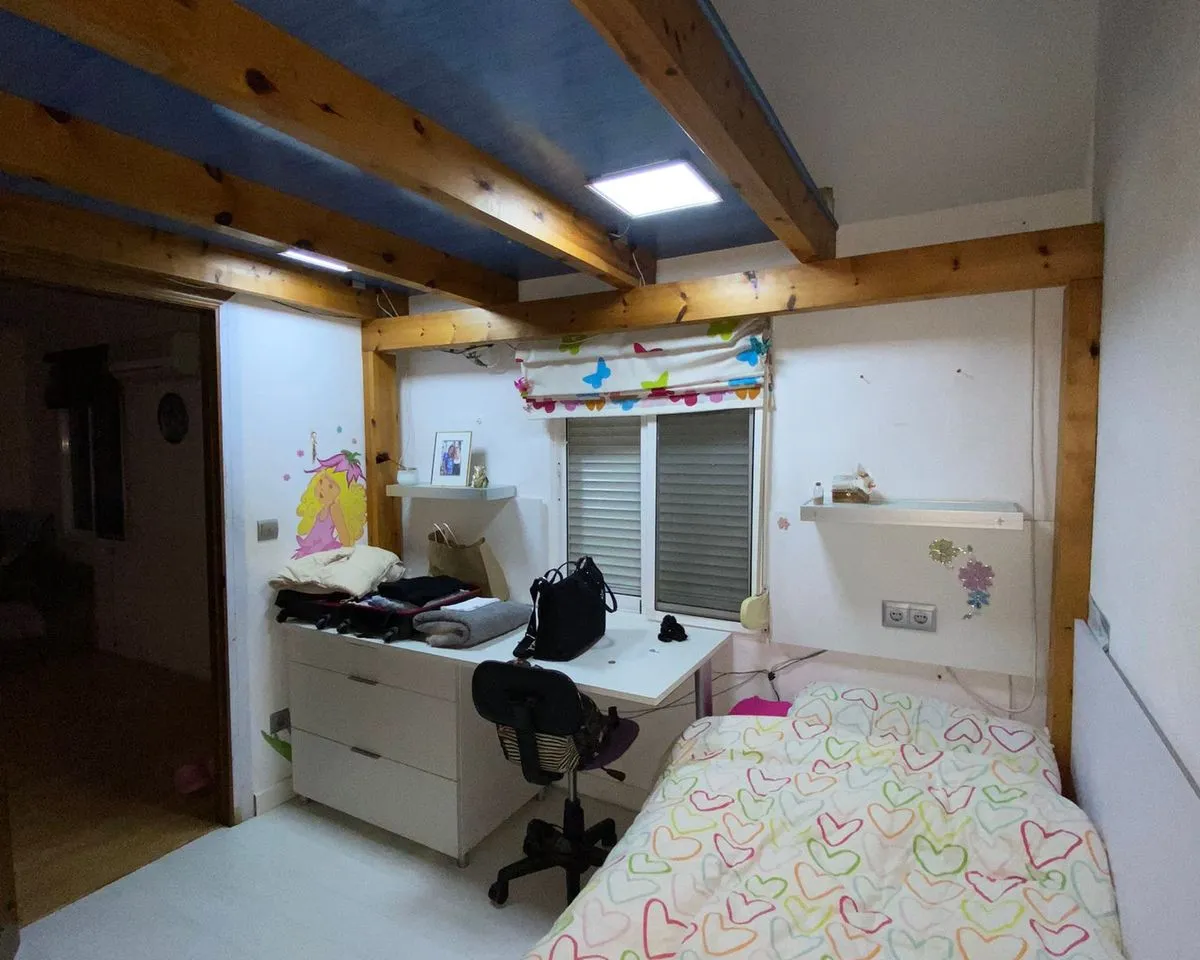 17dd4a84-98ef-40ca-83cd-53a2fdae0f5a