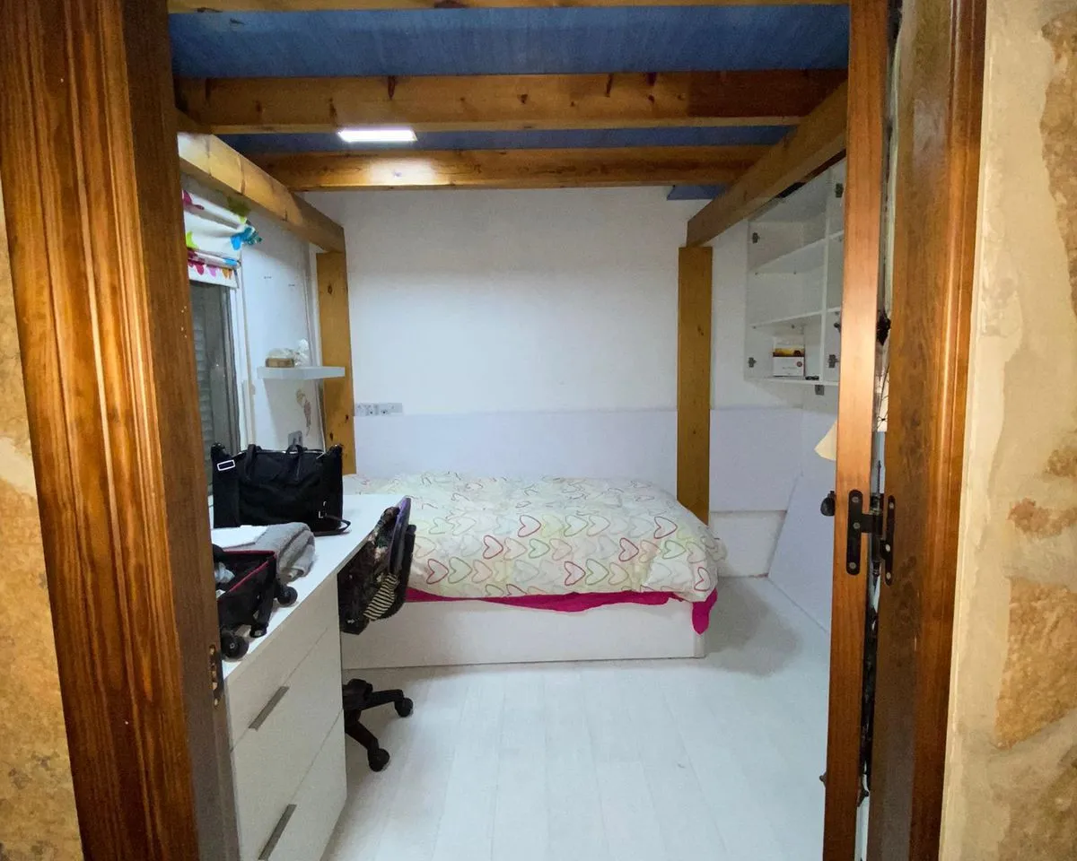 1de4c976-187a-40bc-a2c7-fcf450b4f299