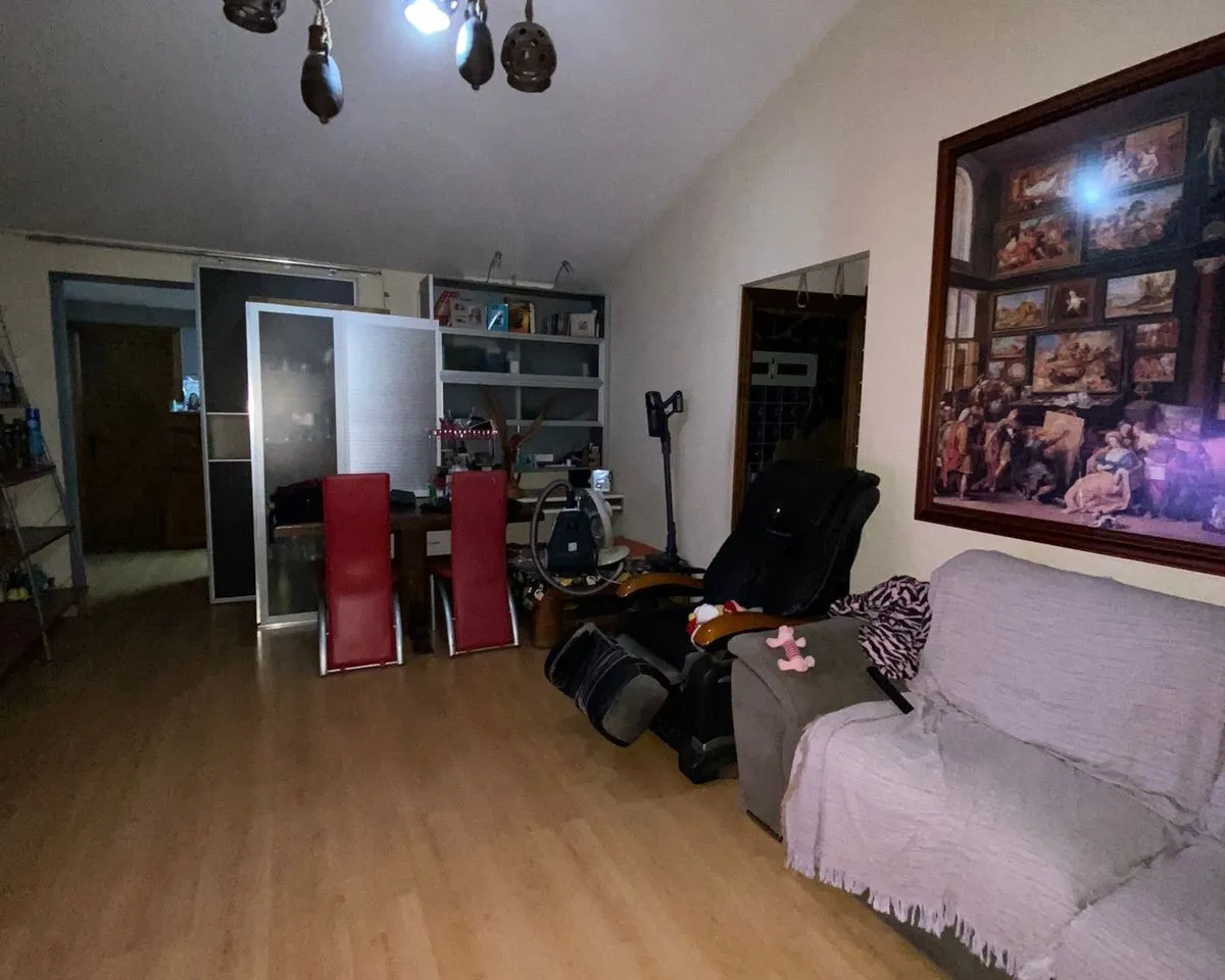 a9ca808b-b149-46b1-bc05-7ca12ab51b95