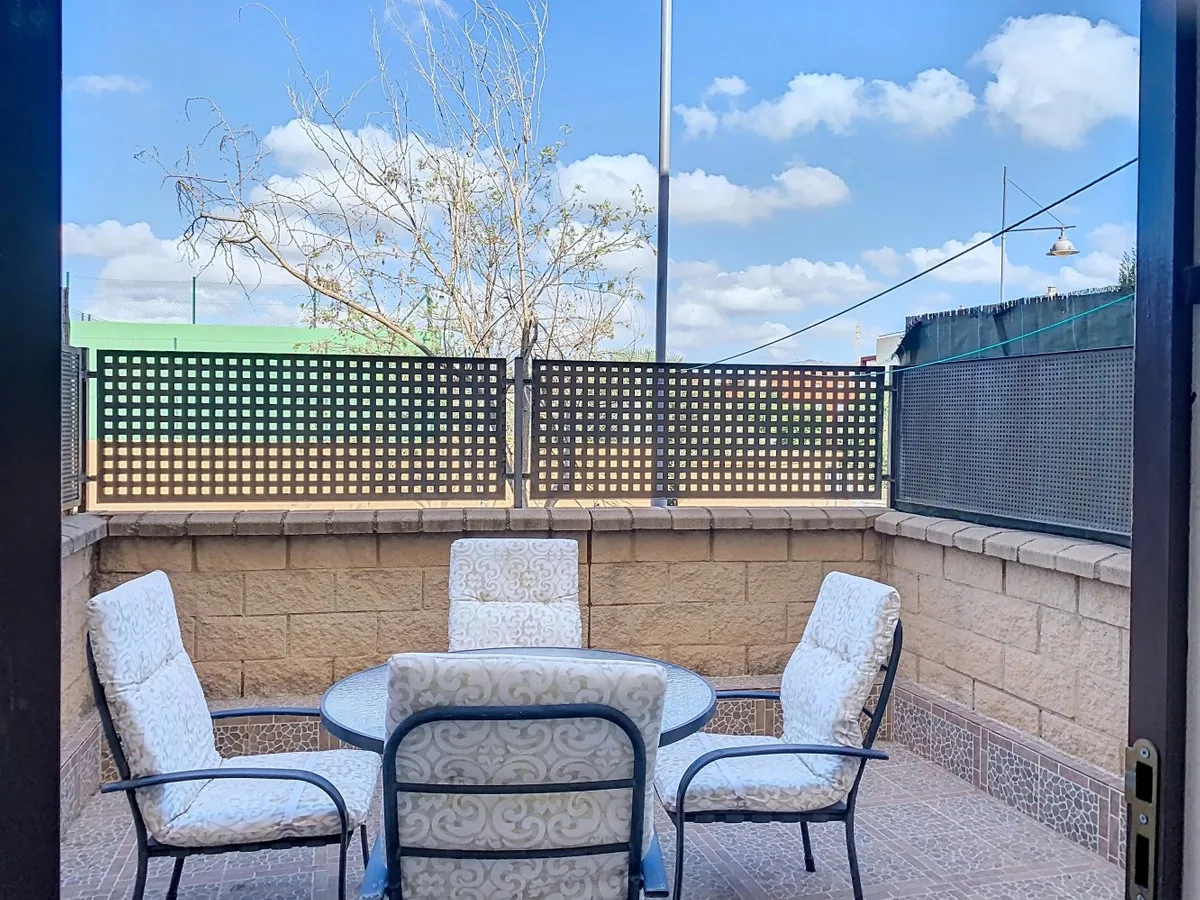 32573702-e1de-48bb-b7cd-c98bfb96711a