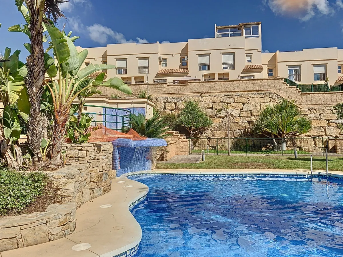 4f4d7fdb-fe52-4d15-84af-5319b228393b