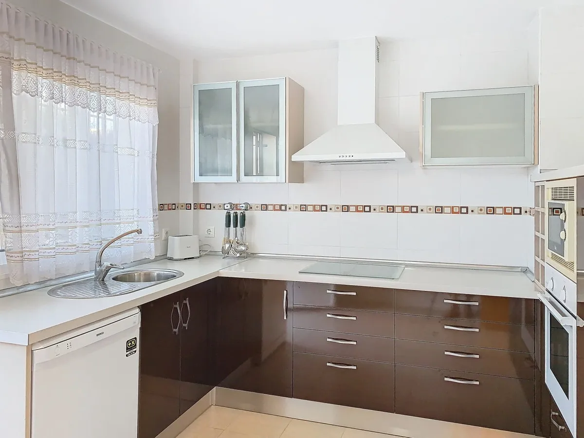 d92a28e2-5045-4407-ac83-6d661c789bcb