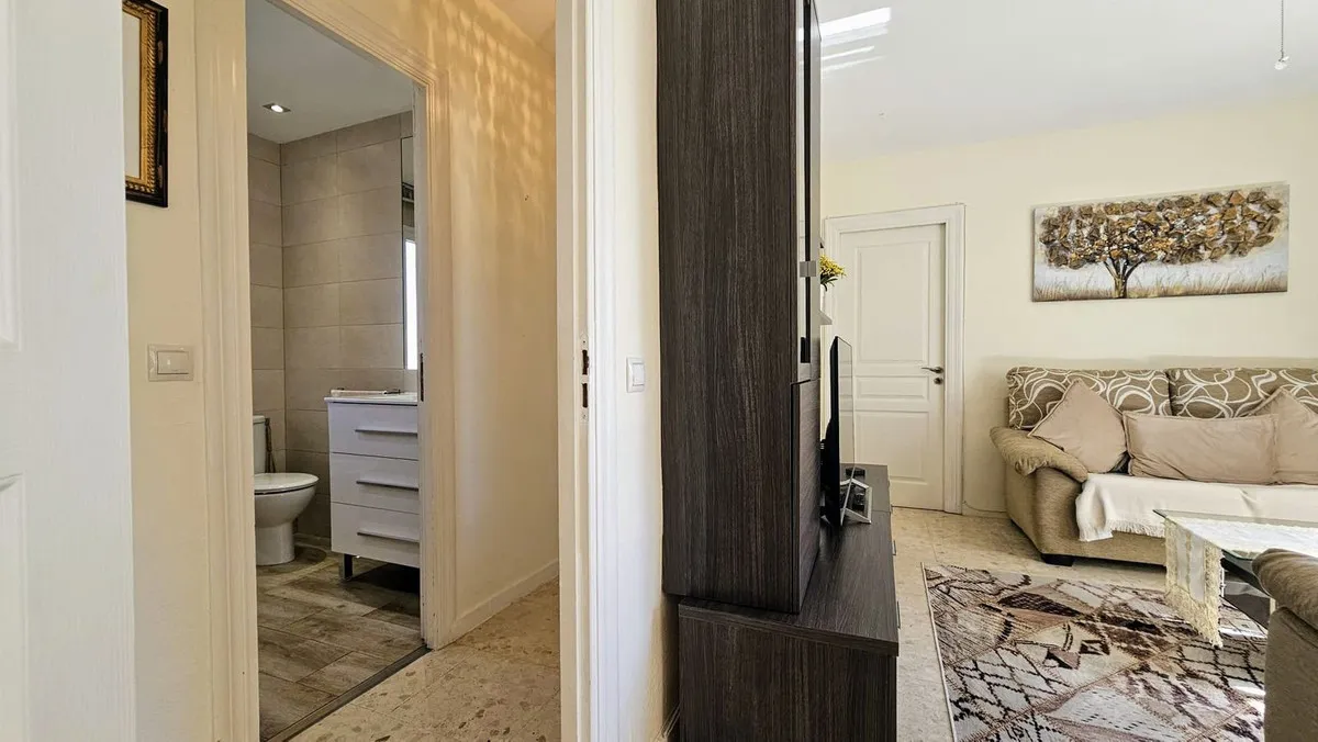 03c1dc4a-9af0-4eec-903f-6852d3ab8257