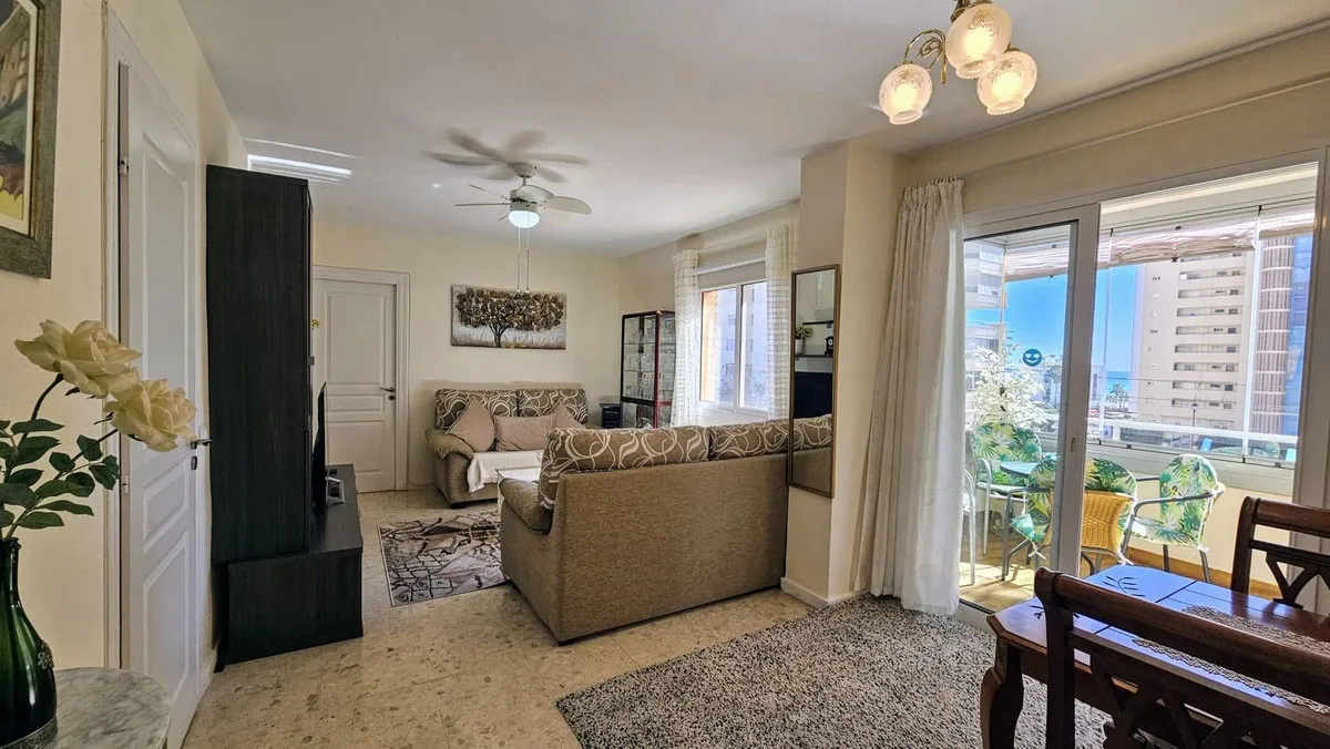 6fdad54f-d1cd-4194-981b-78e9616883f9