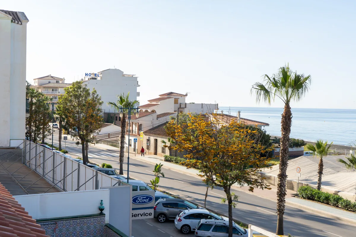 03a6c06b-07ea-48b1-9ee1-c542f7a6d5f5