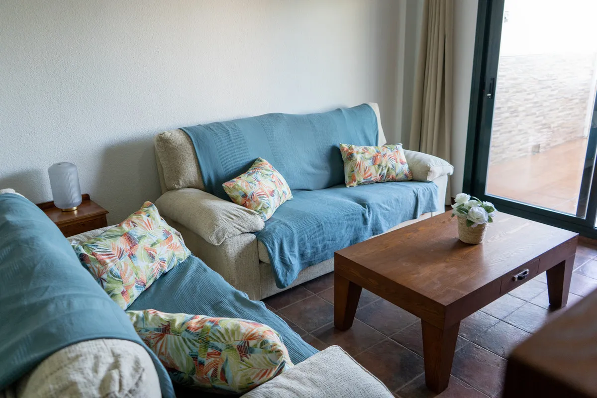 0b6cbce6-b281-4d7d-947f-91a866f25981