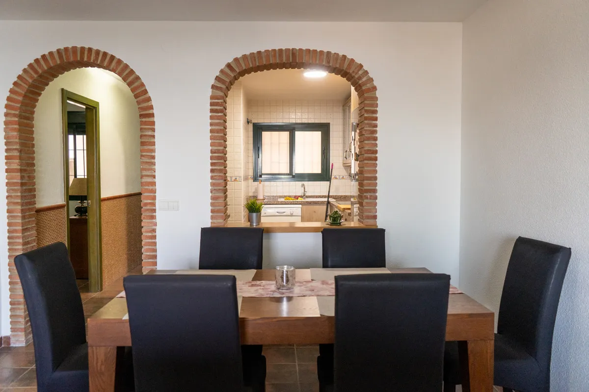 1467bb52-0559-48c9-a471-30f41761c3db