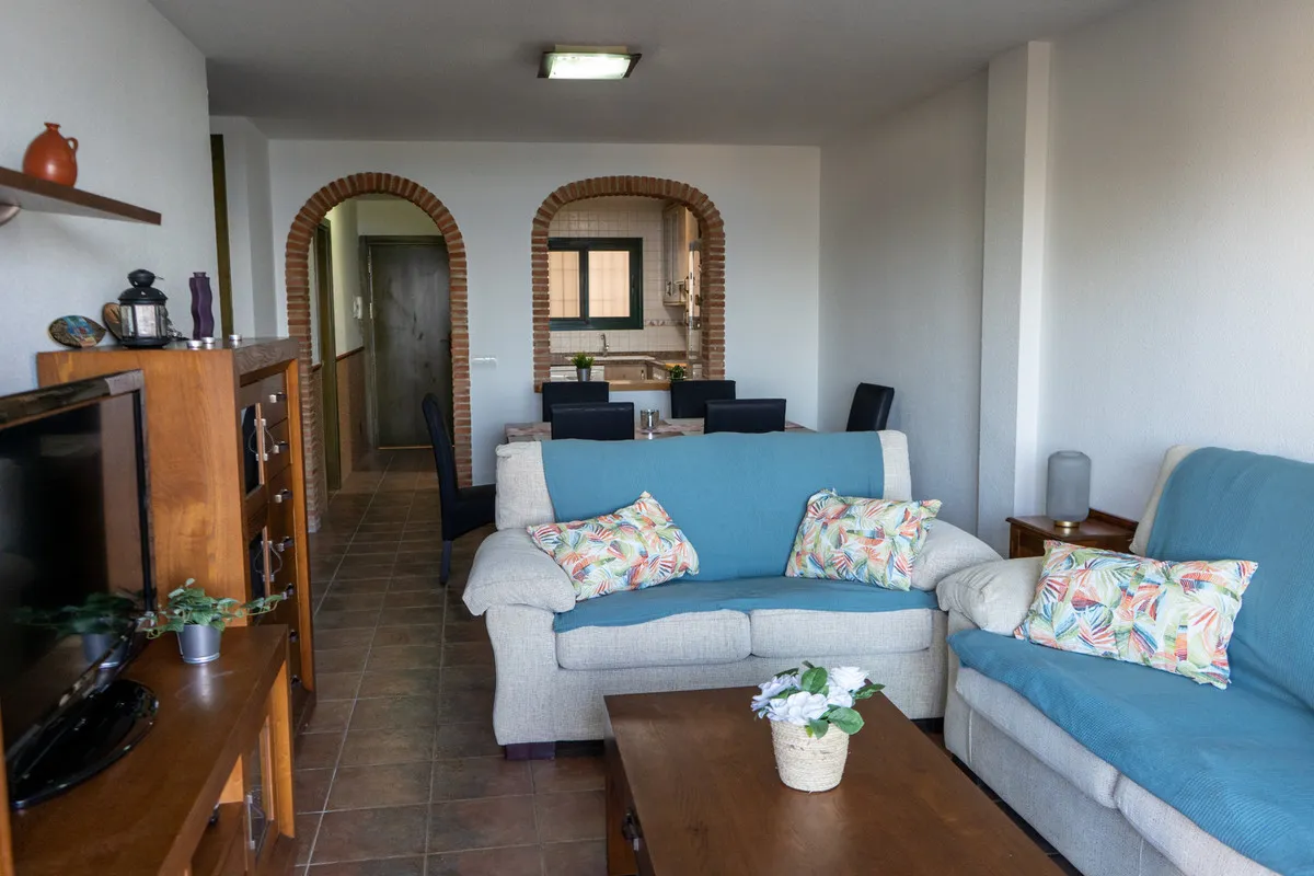 ab1563fd-b4a1-452d-b438-c29a8814ff55