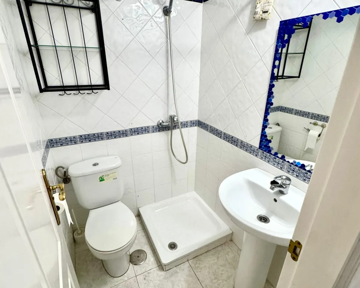 06e5447c-e283-4749-8929-c7994a0bbac7