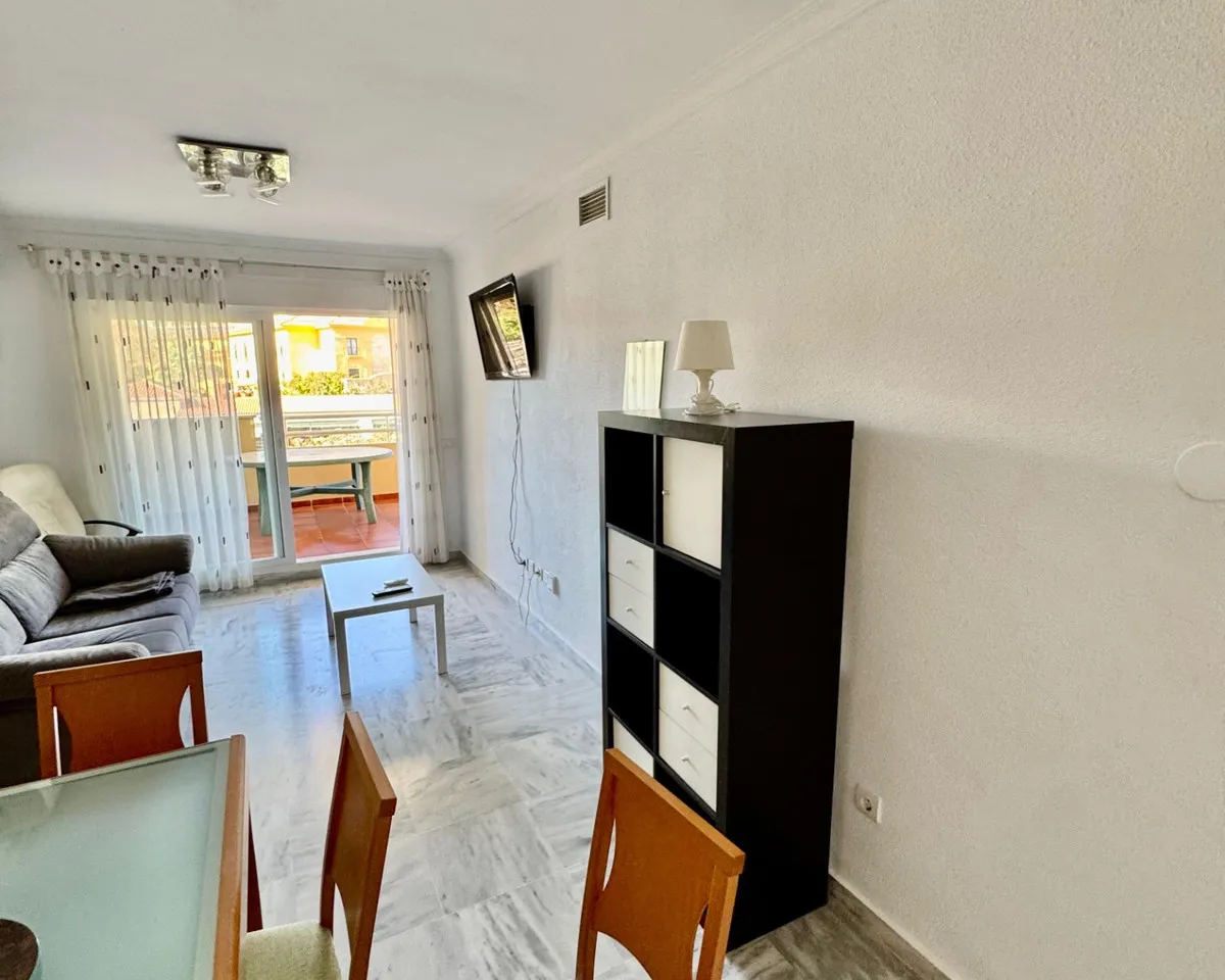 7a6c8b42-b3a4-4f82-b293-3edfeaecd5f0