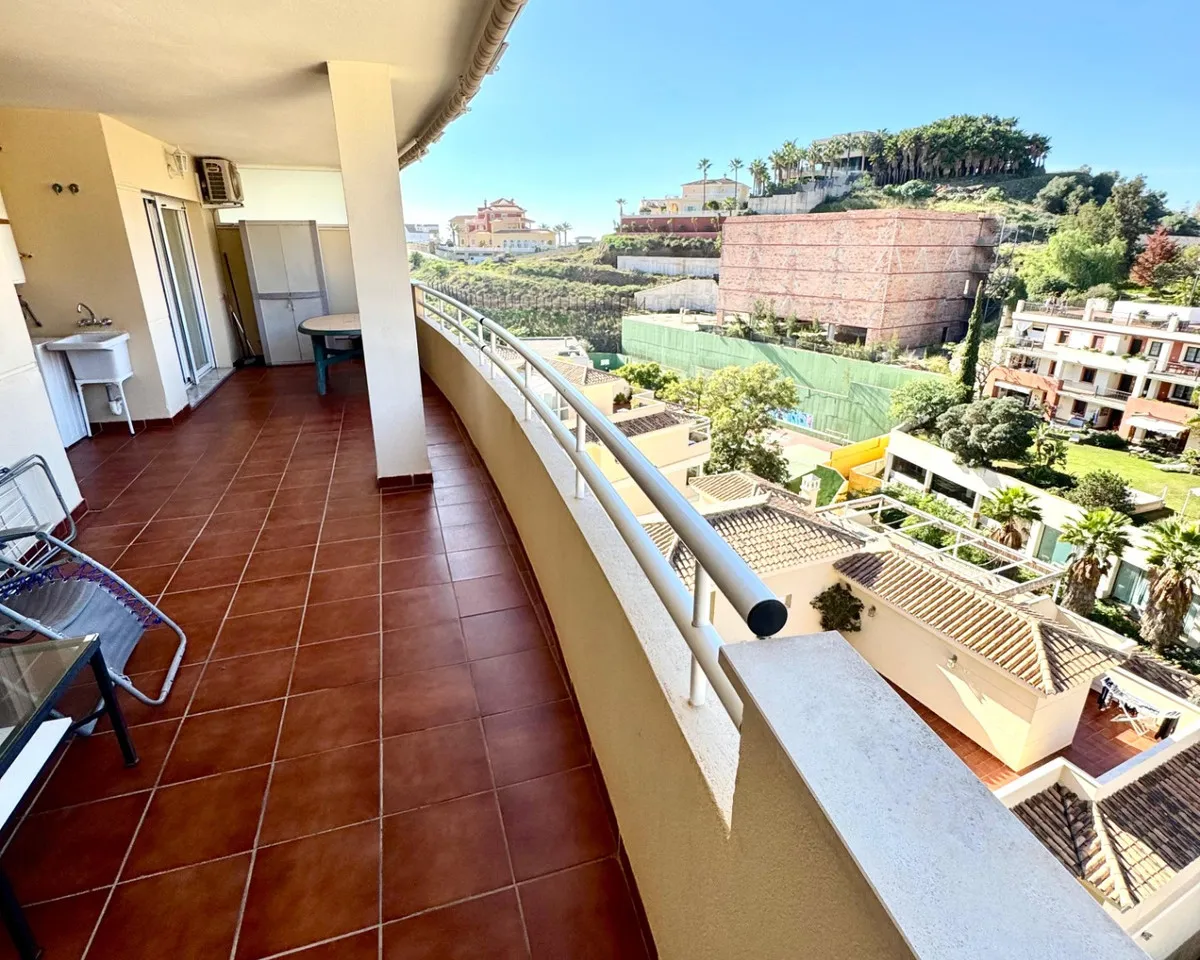 b9a0c5c9-8061-4055-8137-5052174ea4ef