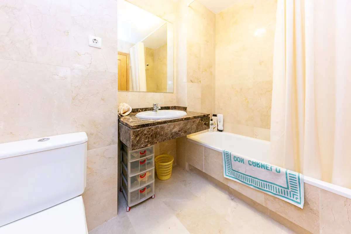 1322b476-2e9a-48f0-bab4-1212d3e4a2e8