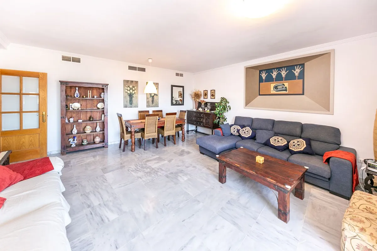 52d9f367-4631-465e-a582-d7705338a794