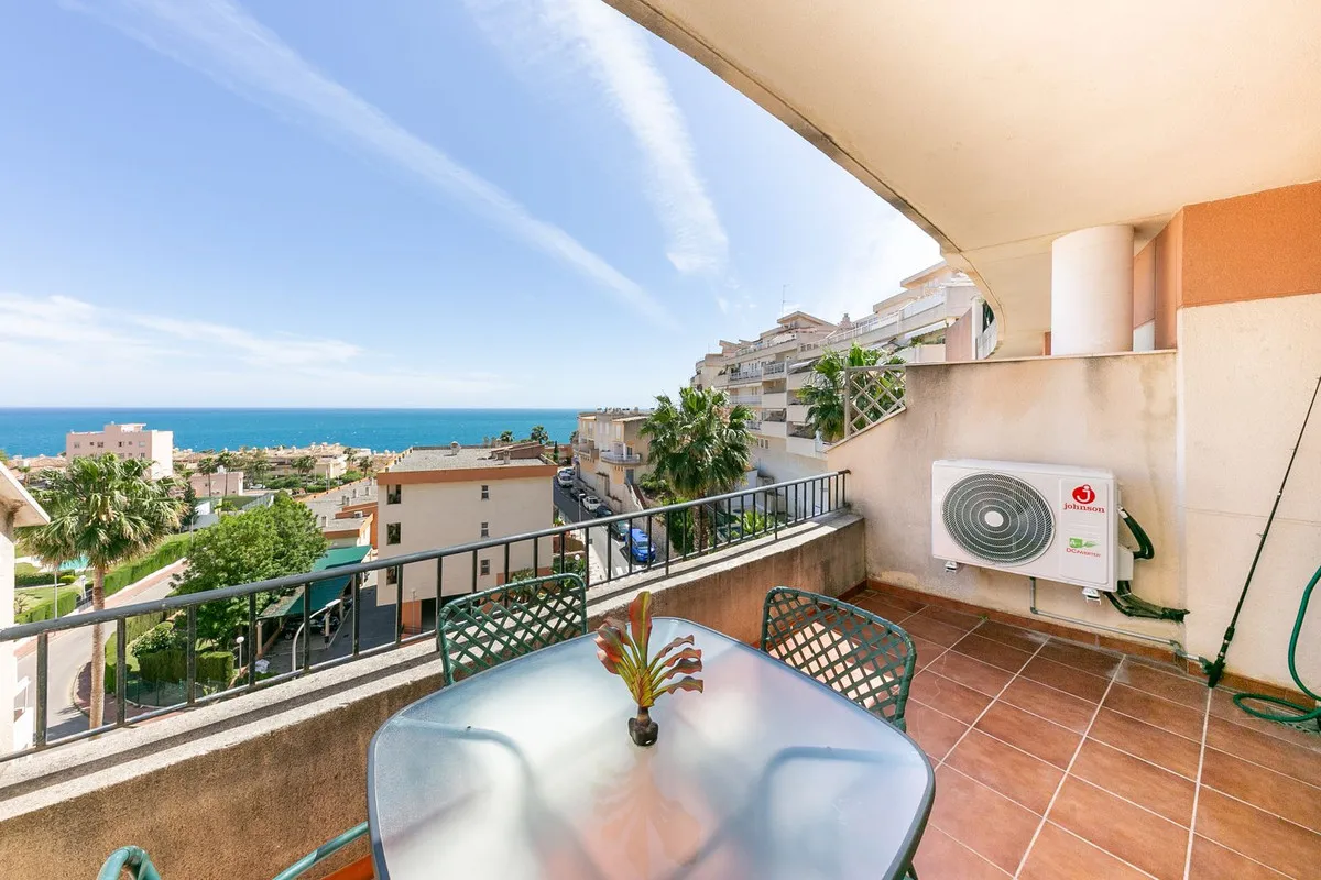 7944ea4c-56b5-4e31-a4b8-8e1b1fb86437