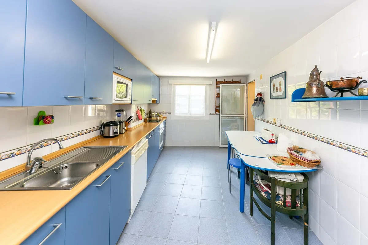 961b3383-5cc2-4f88-8a36-a23ec56af78c