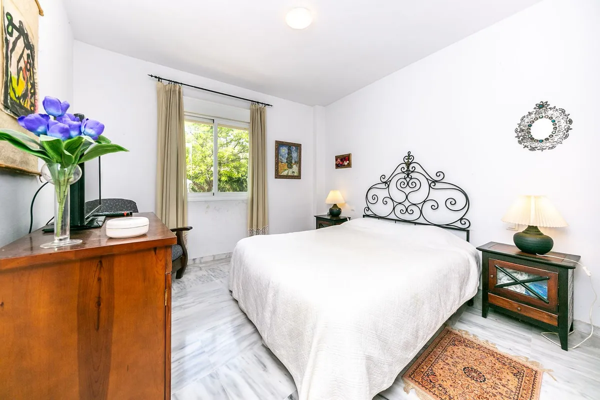 c16ea9e0-f028-466d-bf37-823d8f052deb