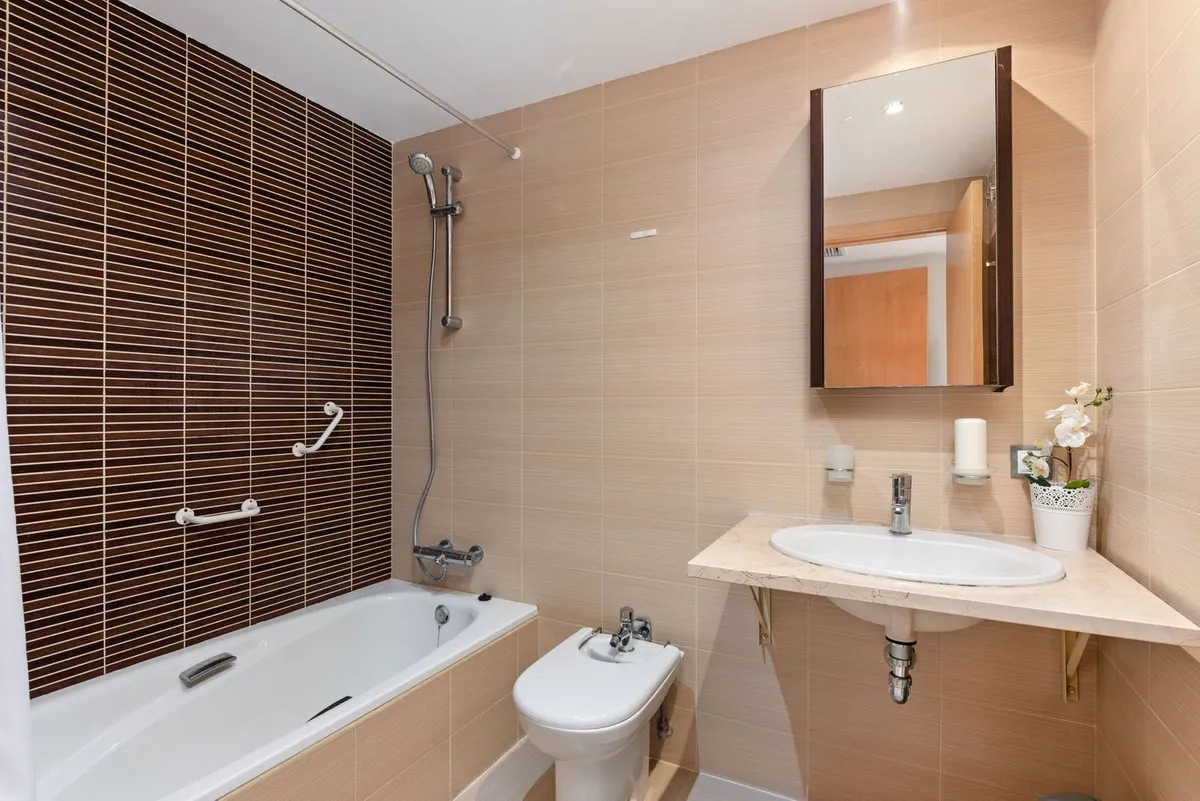 7554550b-2a9b-4d4d-b7f4-4ef9ec0e269d