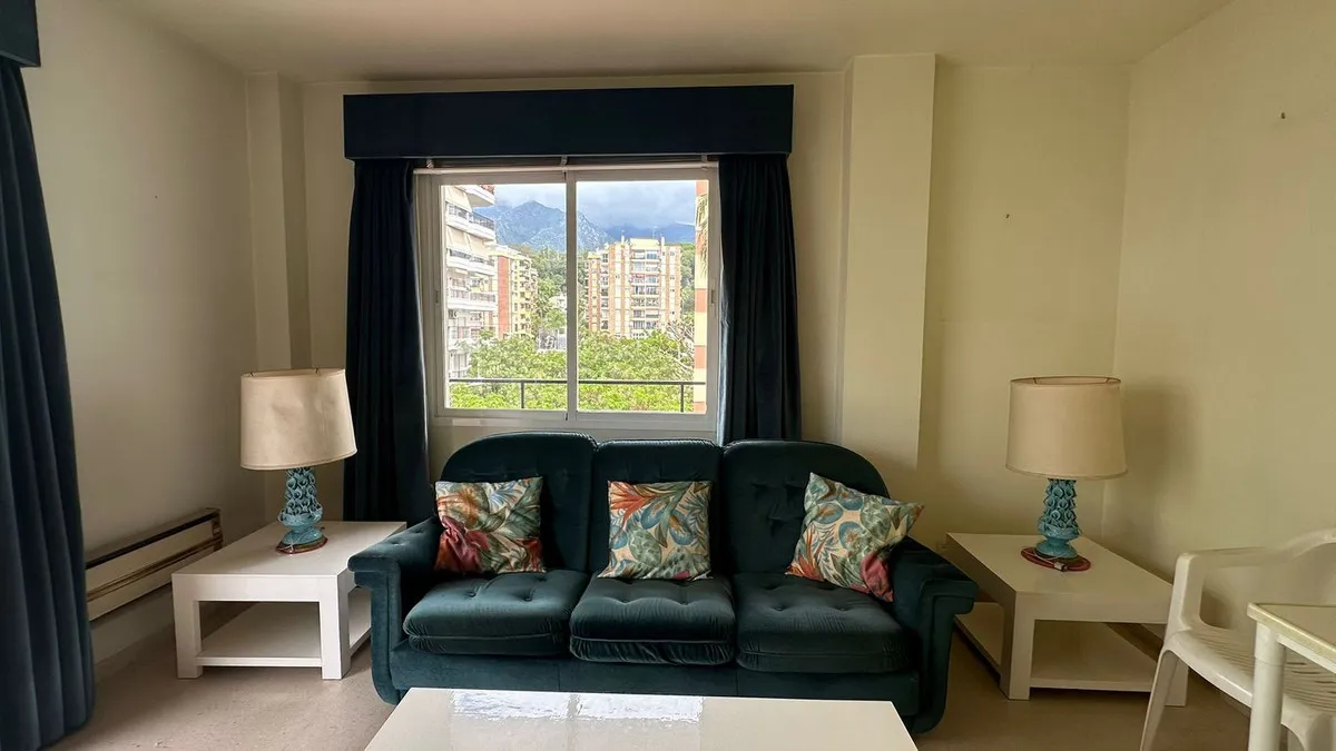 70e046f6-0437-4bb7-b44e-ab81e648b1e5