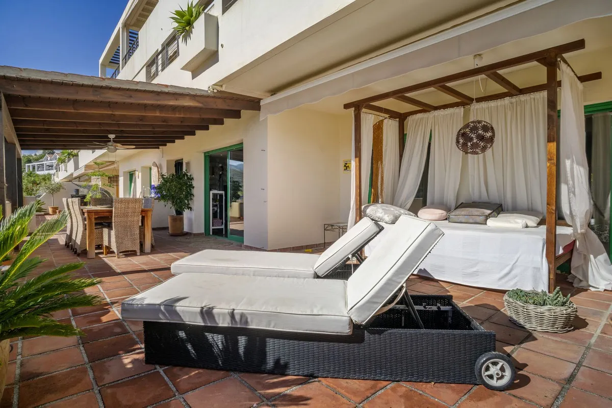 990929d7-9f02-490a-b887-9741b0771440