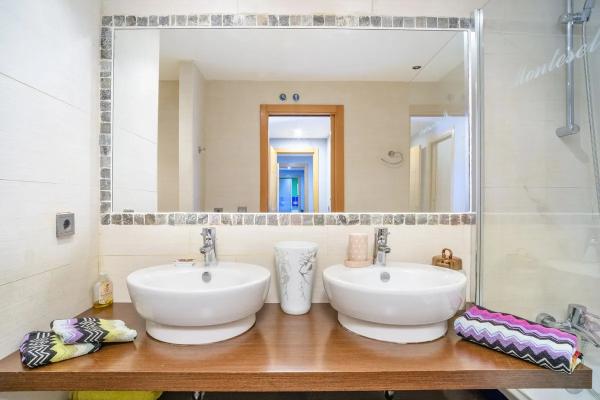 9bd8398c-a627-48fb-ad19-bcbb39b3a8e7