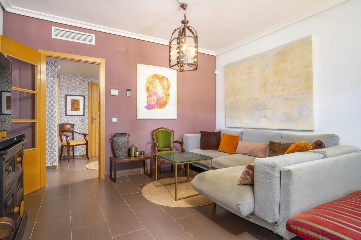 c2746b55-b3b1-4fd2-bb4f-e21dced9f514