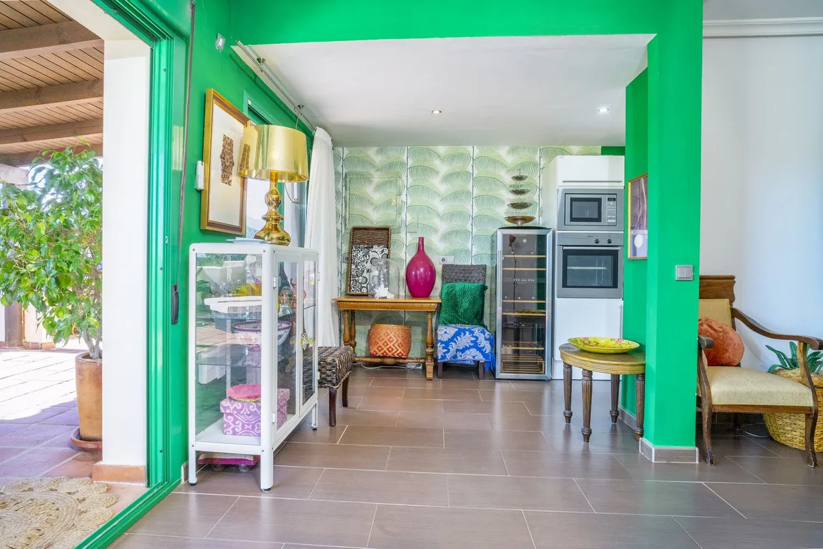 fc3762cb-0036-42a2-8085-b9fe34db4ba3