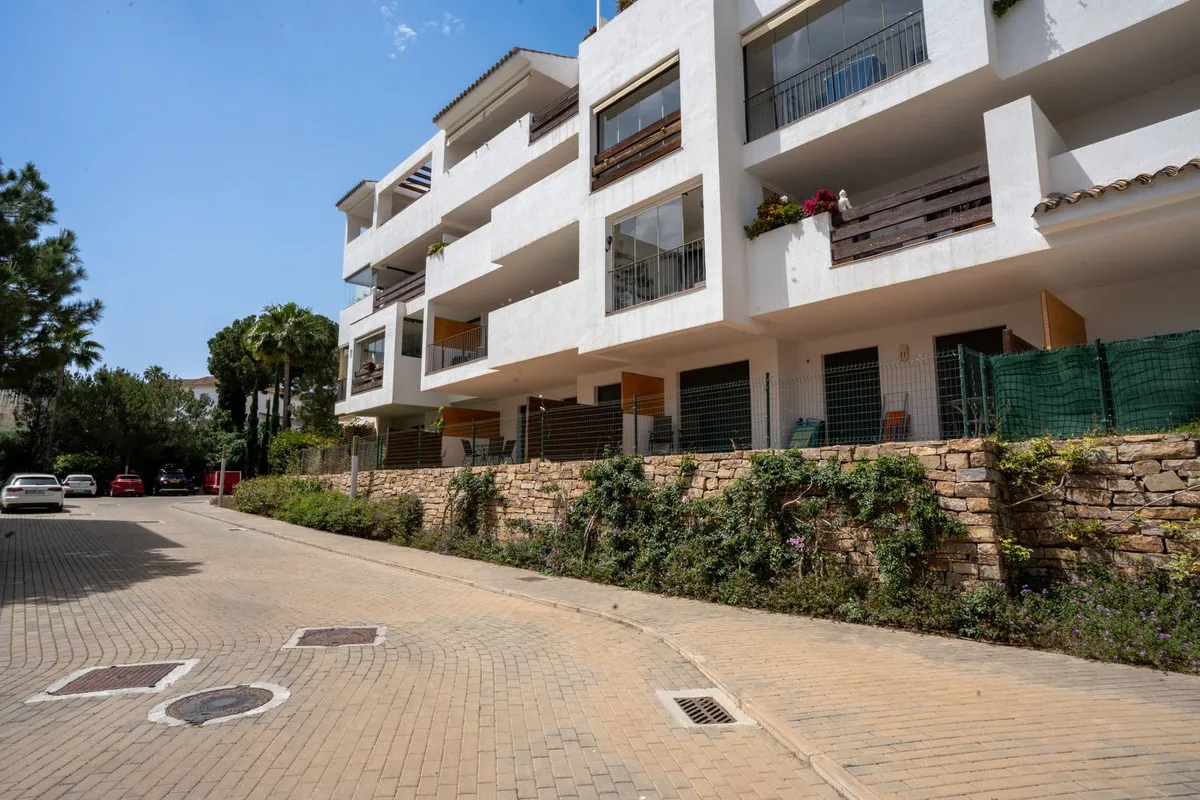 9e71ab0b-8a81-4cf4-80ec-c33c6b6b72c9