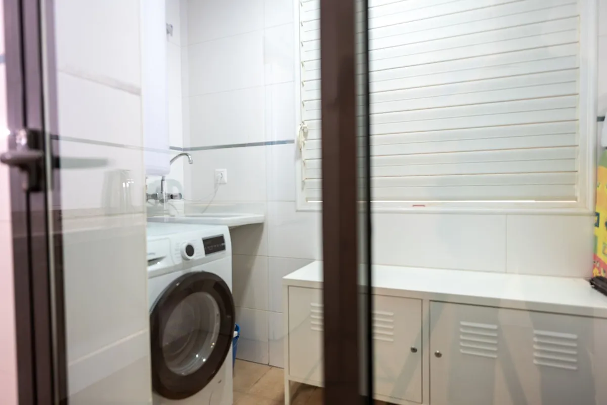 af761a66-4d2e-4e4d-ab6f-f627fedb02ee