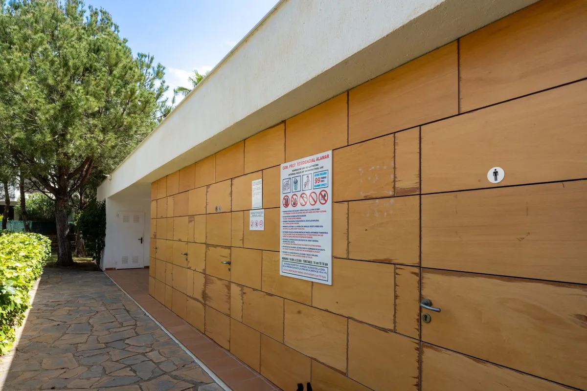 b7d92741-6a06-480a-ba9a-3b993bb19dab