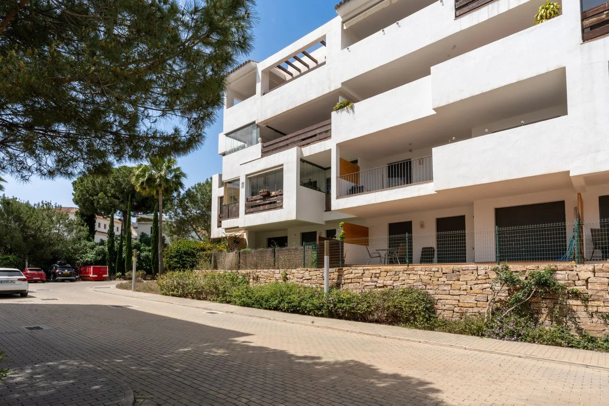 4d4e05ce-0a17-43e5-bd32-ae8db2f186a8