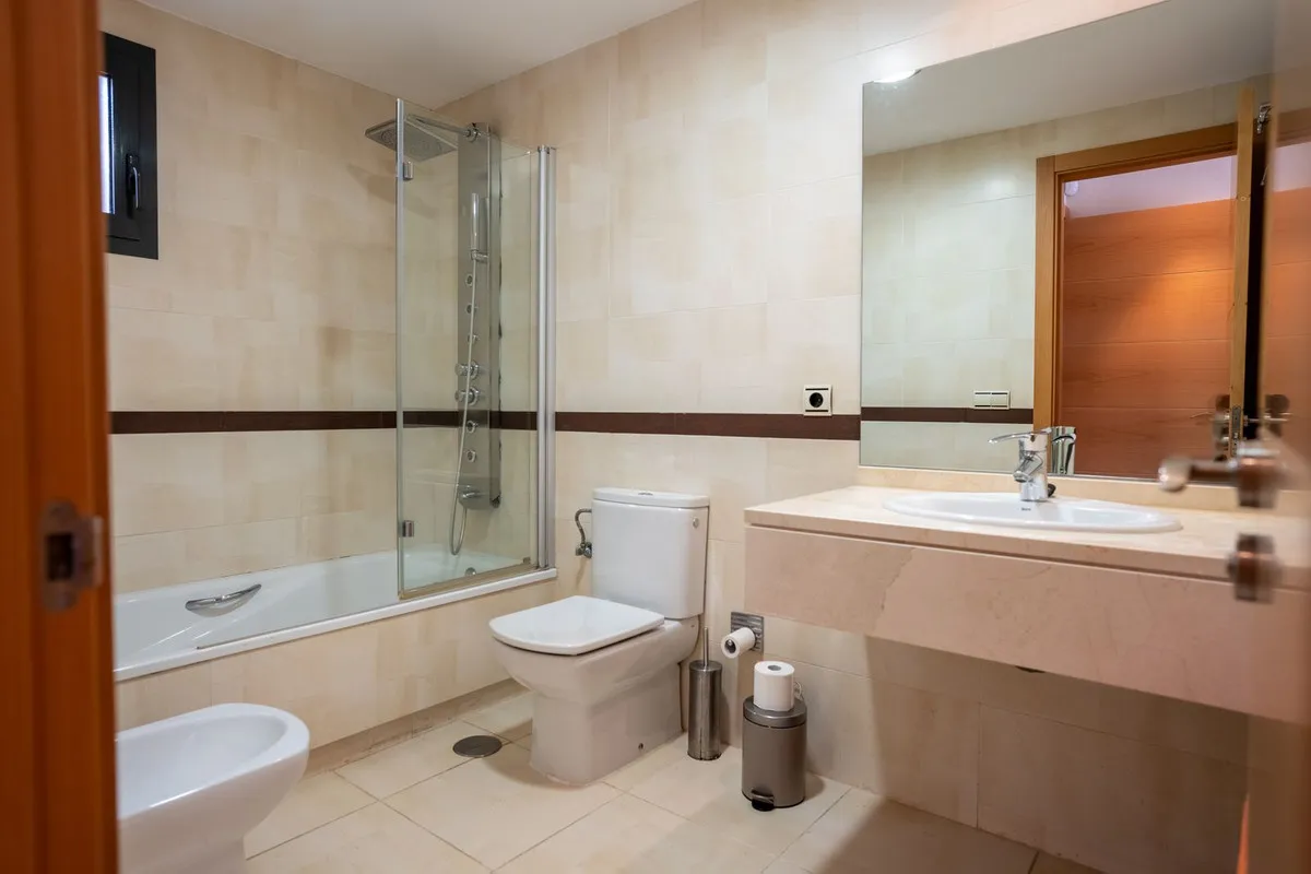 543c05bf-113b-4150-ac6f-3f58d6338e7a