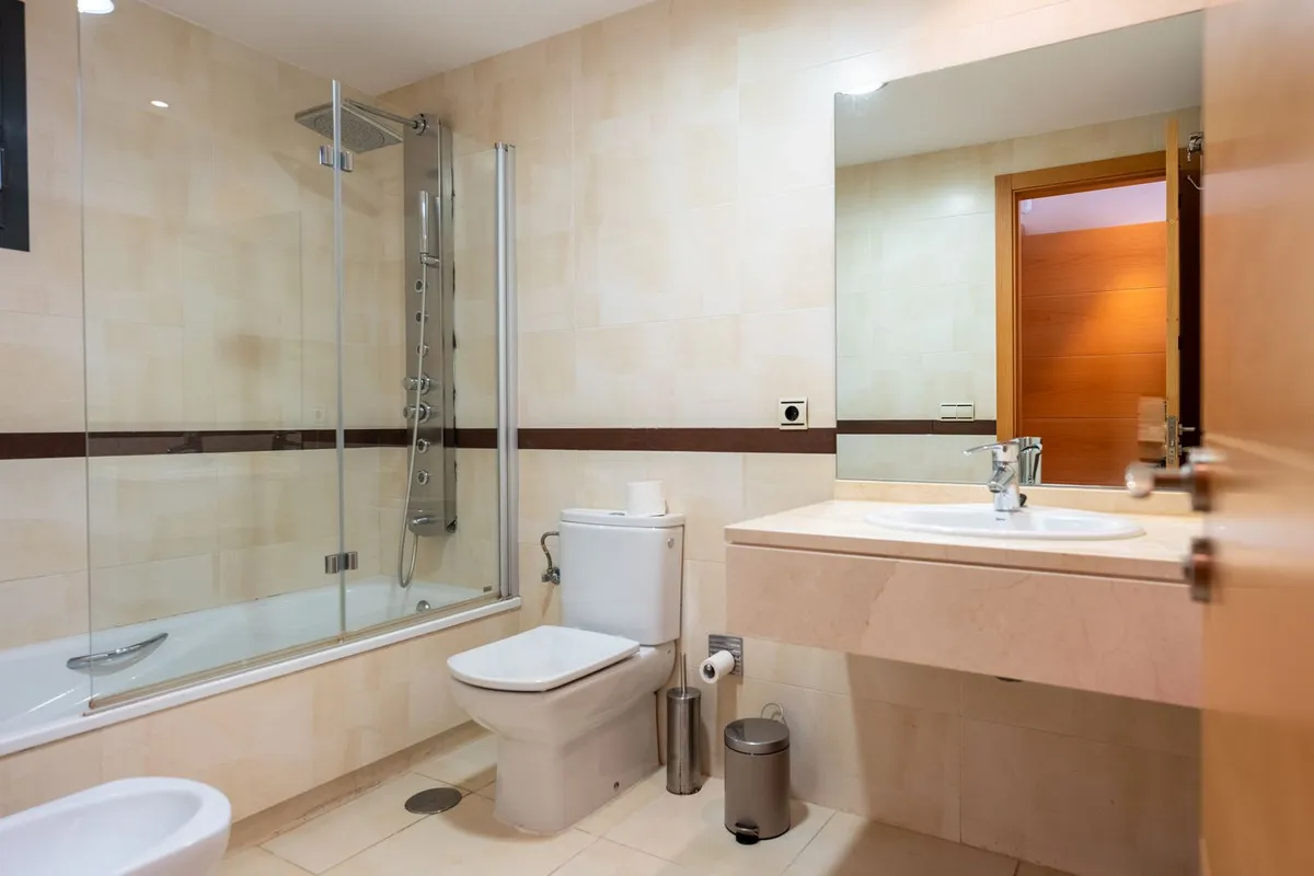 661293bc-1683-4048-9b75-d3ef6aea77db