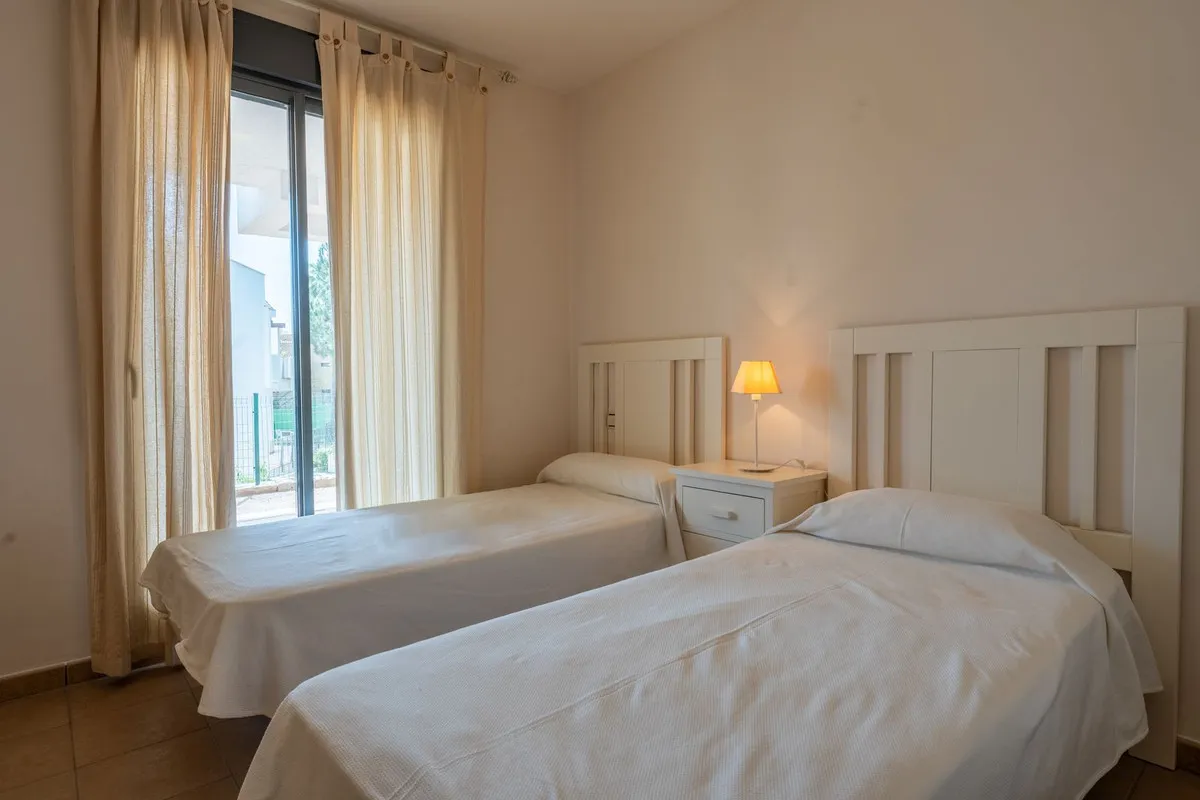 b633dfd0-1371-4969-8f28-17e4c13f3c1b