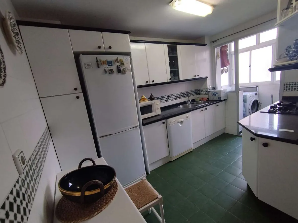 e0951d41-3e29-453c-afec-37ac1d463530