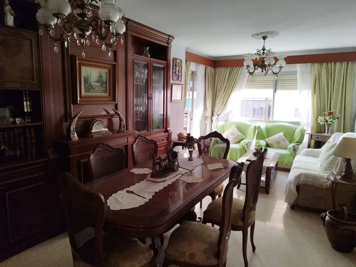 eee4d784-fcdc-4e1f-9f72-ffbdc5009344