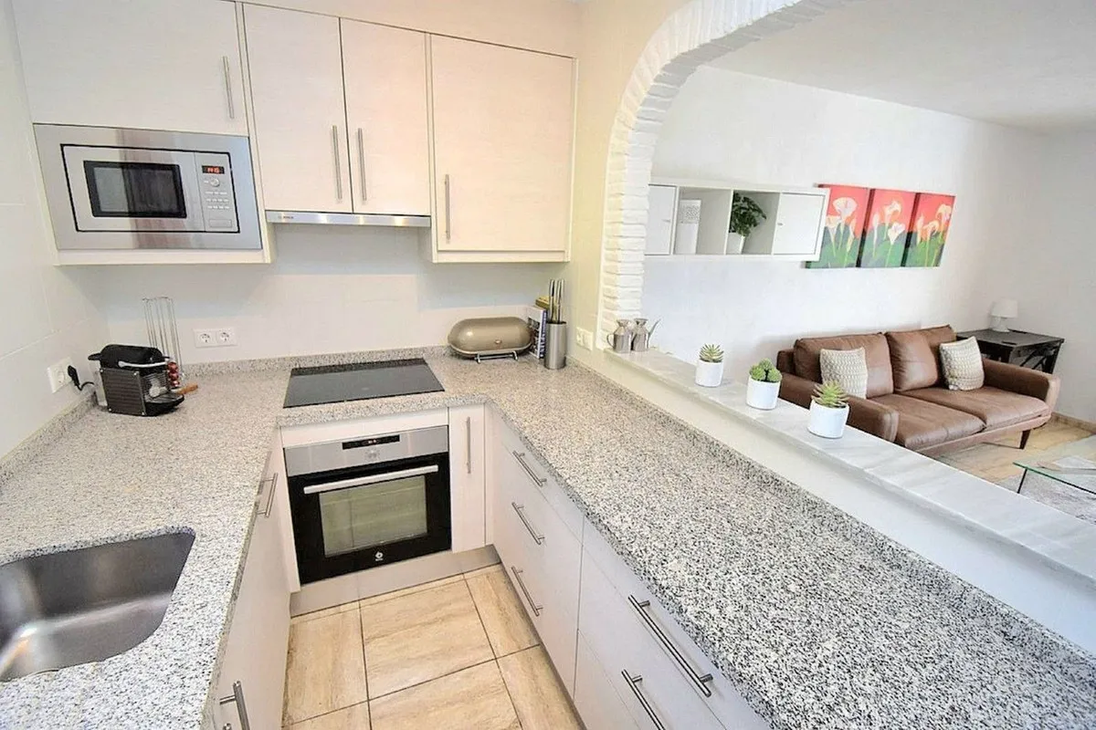 1a3122f6-c120-42ac-a5bb-6f81d3dce69b