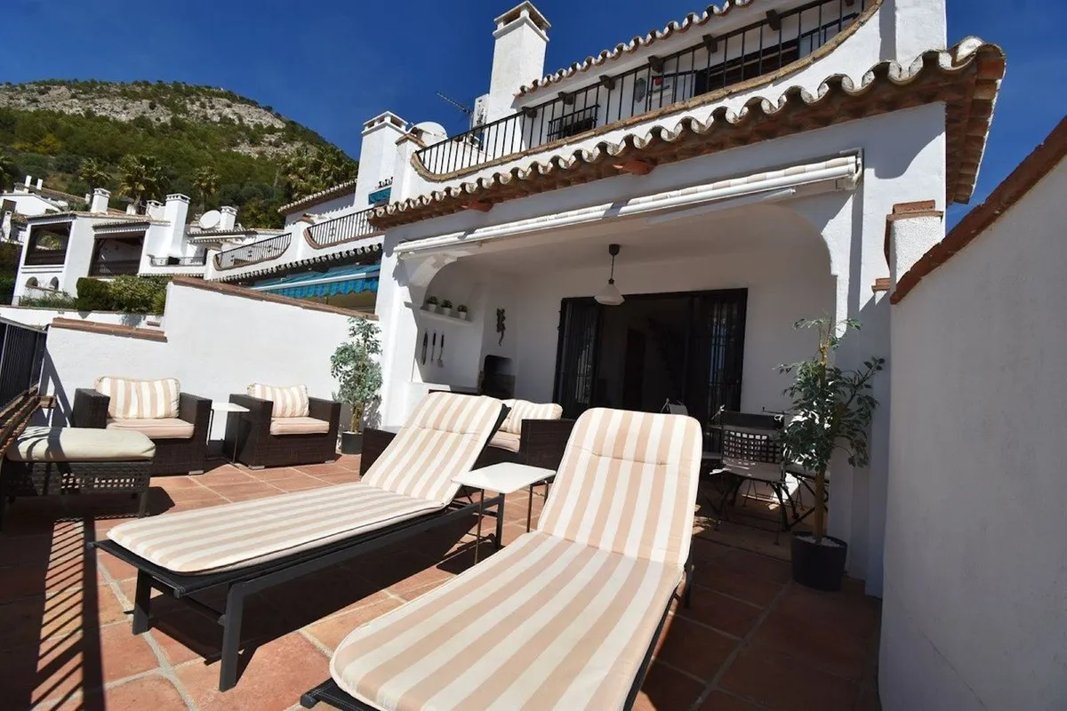 1d699560-8b88-4f63-9aad-22c78feea288