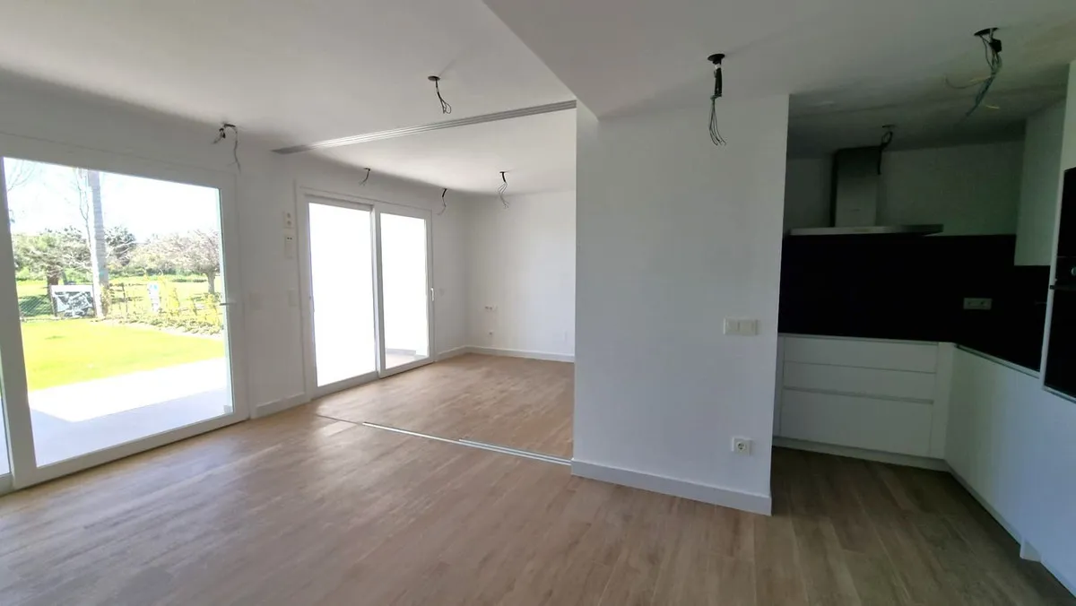 3cbde7bb-f45a-4abd-890d-e013ab881c0c