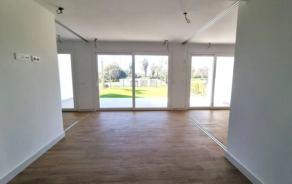 a79a341a-5e6f-4703-87e9-d702b86d3a60