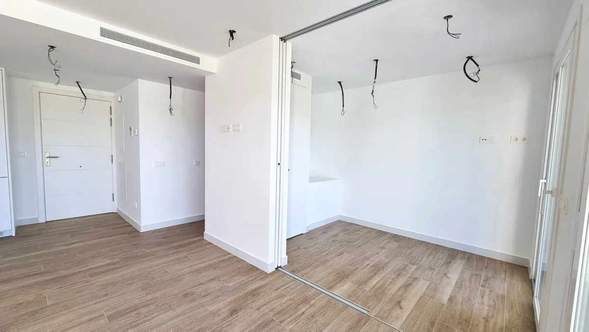 b0e4c0dc-afcf-4c85-8944-f21a9fb1274d