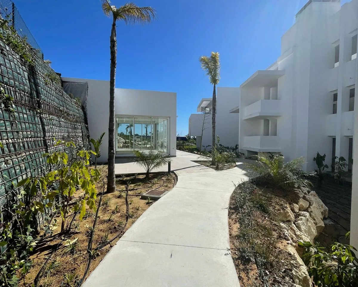 e413f950-ce22-4f8a-aaaf-f2cc46940e12