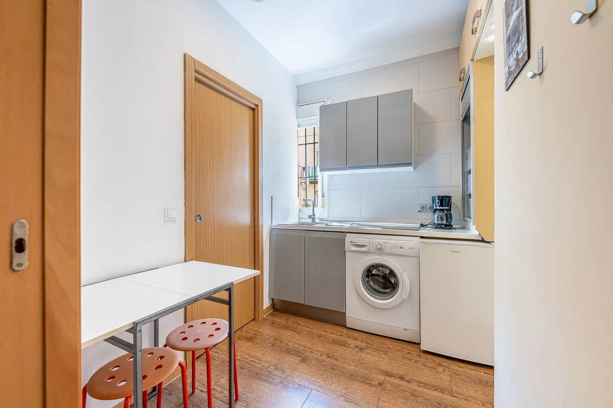 cb761ecf-8c56-4462-82d1-6a8718df30b0