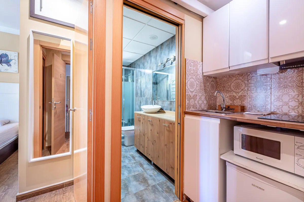 d69f8b9f-0d48-42a9-8783-8bd67d543394