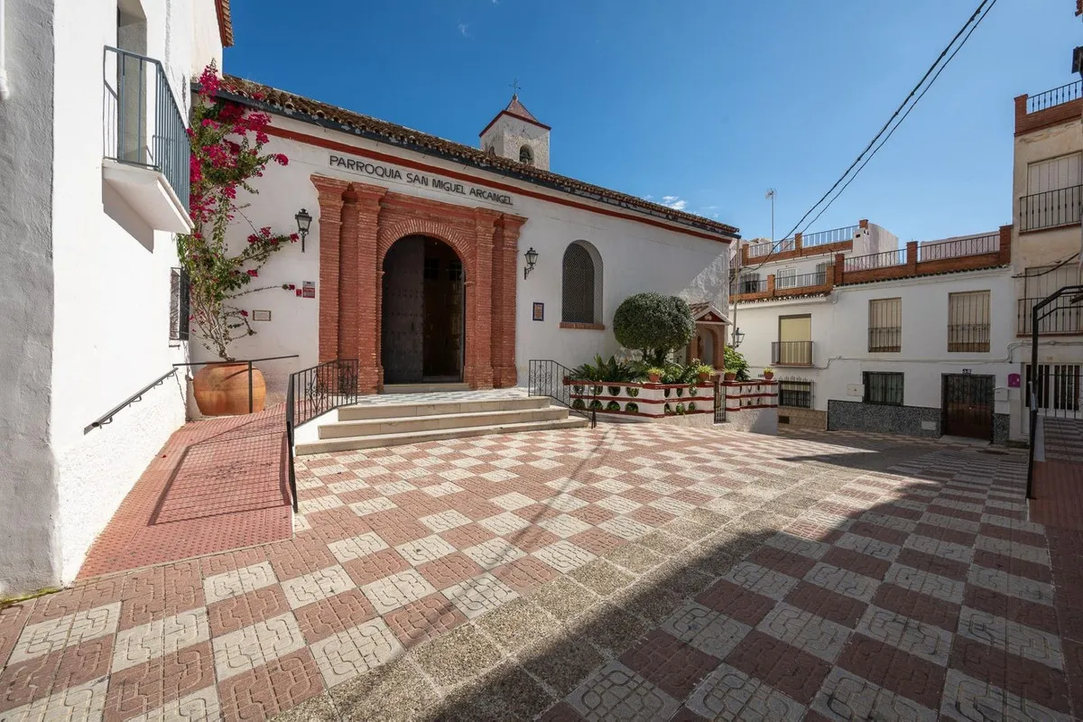 52f819c4-eeb2-4517-9763-854dc7c76d02