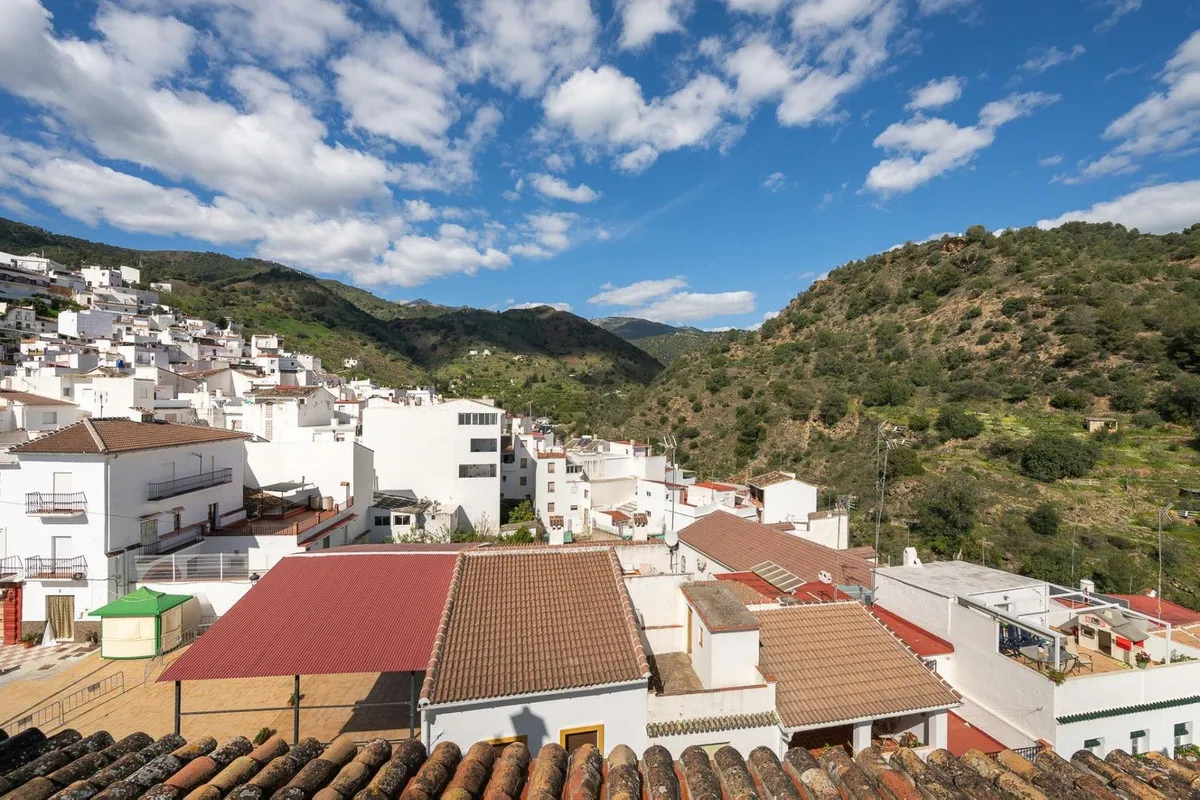 e99b7452-e2bb-4eaf-bdd4-341074f72ed2